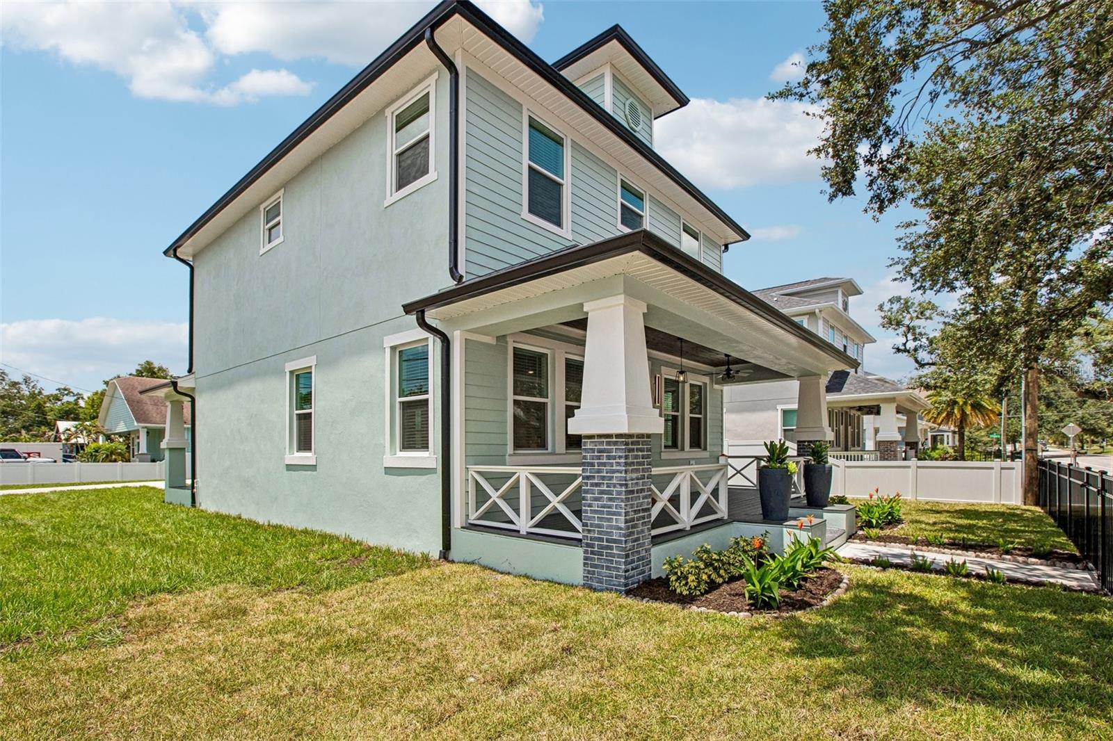 5th image of 406 E Chelsea St, Tampa, FL 33603 | MLS# TB8529716