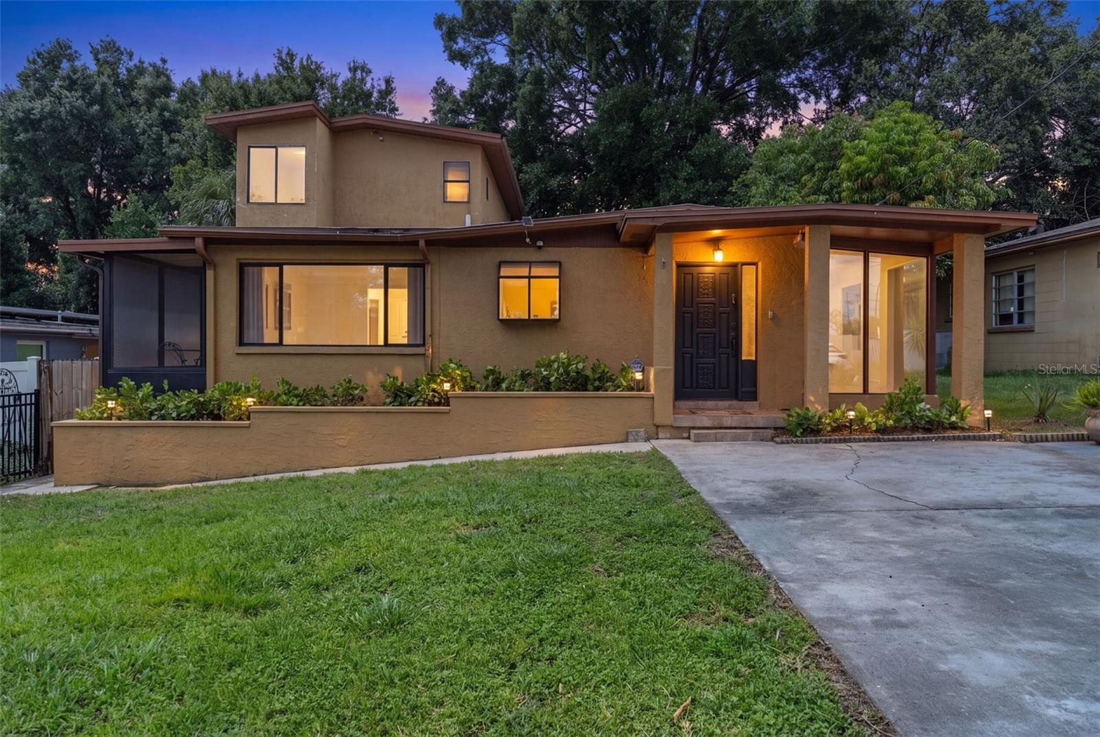 1st image of 2116 W Abdella St, Tampa, FL 33607 | MLS# TB8529729