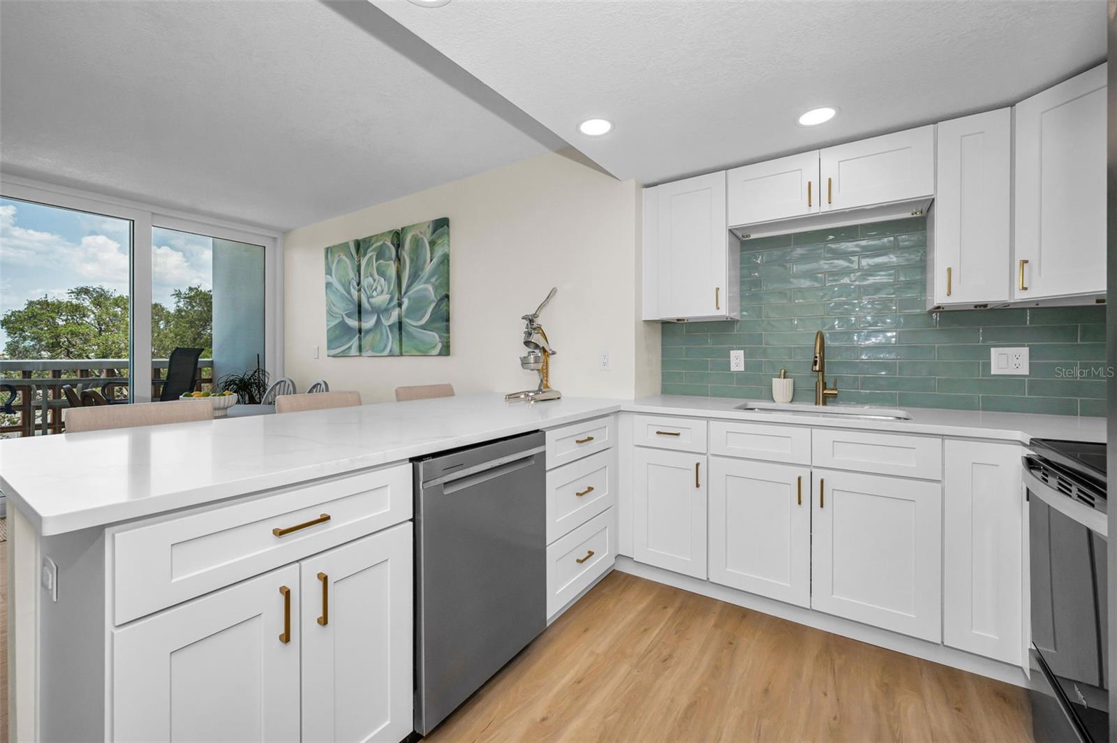 3rd image of 4015 Bayshore Blvd, Tampa, FL 33611