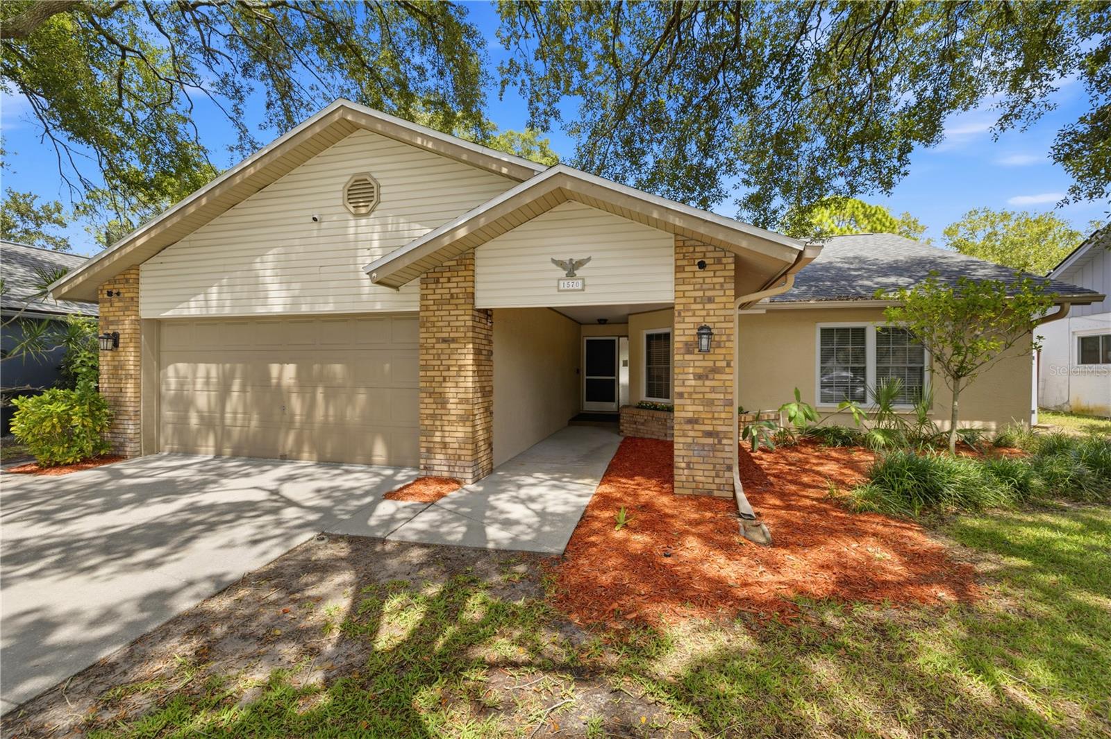 2nd image of 1570 Club Dr, Tarpon Springs, FL 34689 | MLS# TB8529875