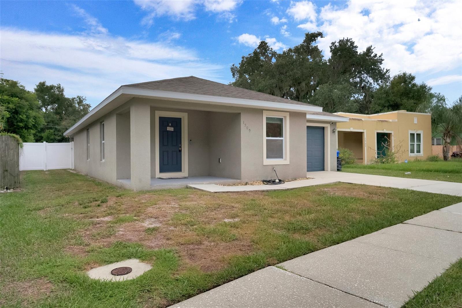 3rd image of 1509 E Elm Rd, Lakeland, FL 33801 | MLS# TB8529887