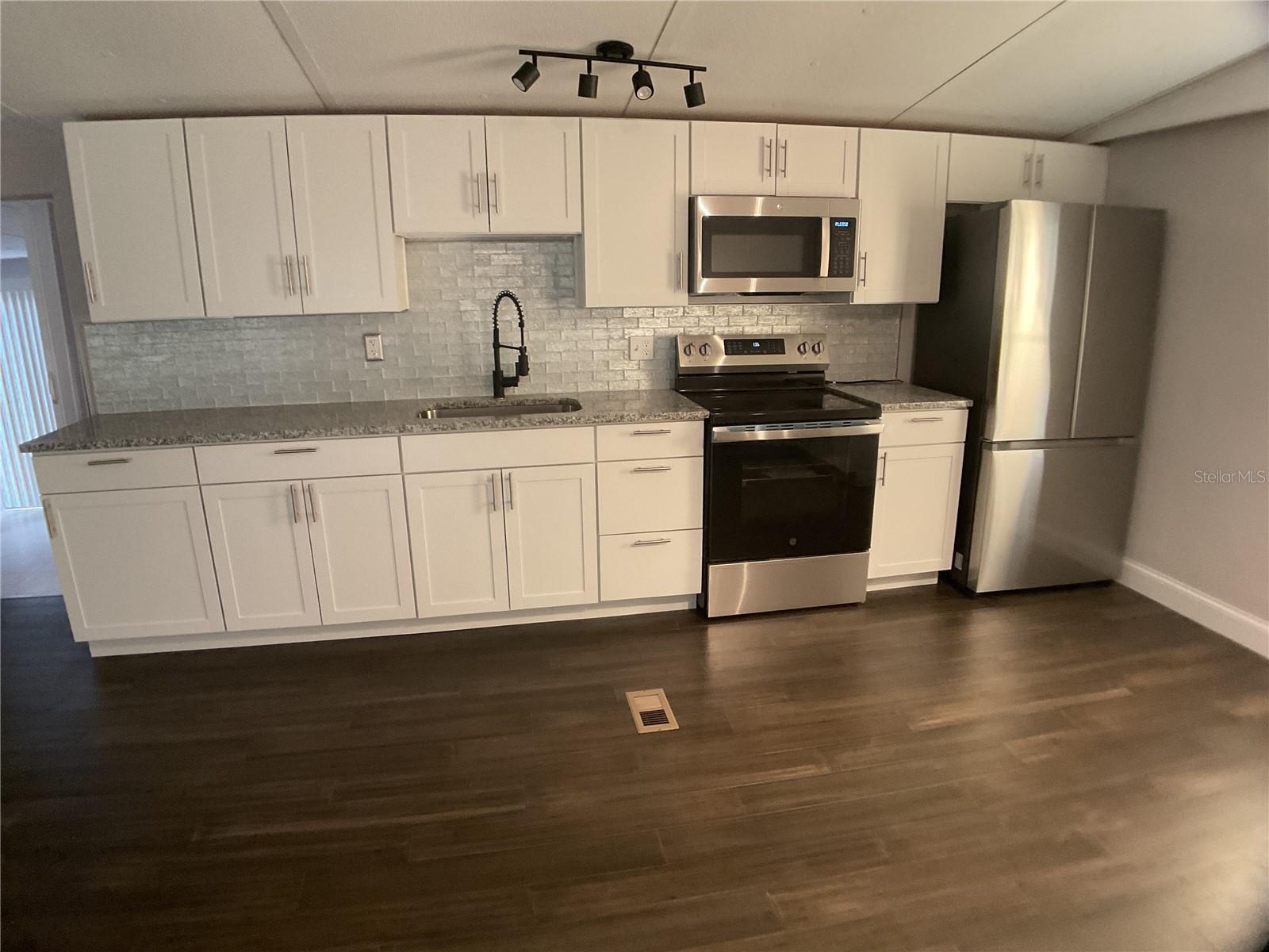 5th image of 5038 Ne Sandy Rd, Arcadia, FL 34266 | MLS# C7528480