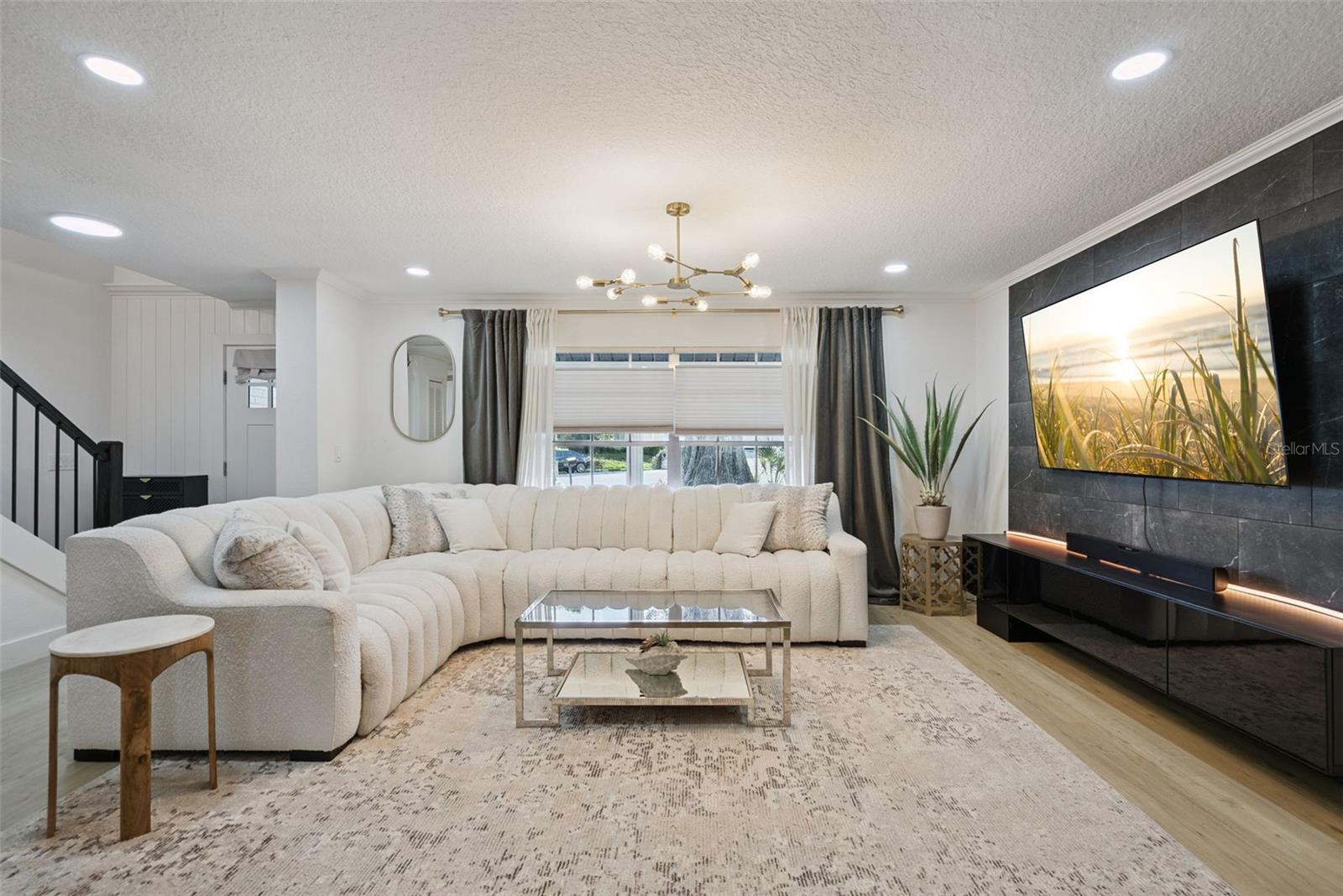 5th image of 3237 Kew Gardens Ln, Orlando, FL 32812 | MLS# O6425858