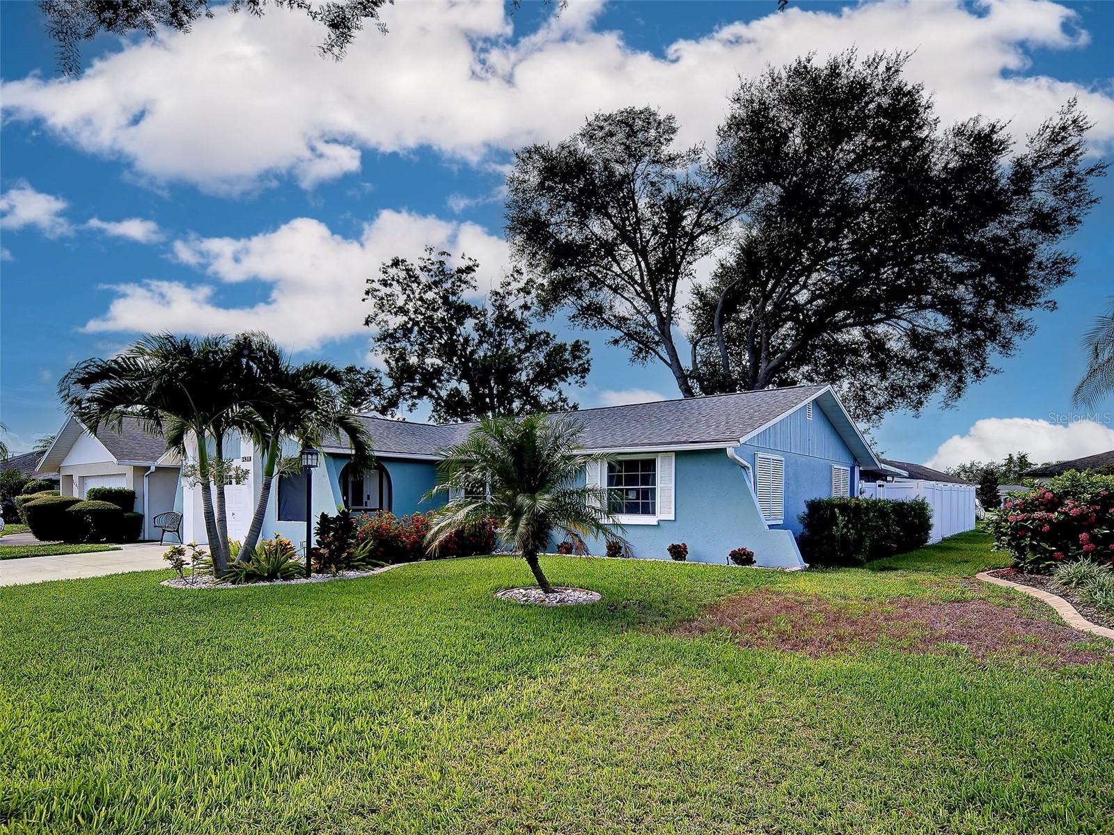 3rd image of 1439 Strada D Oro, Venice, FL 34292 | MLS# C7528482