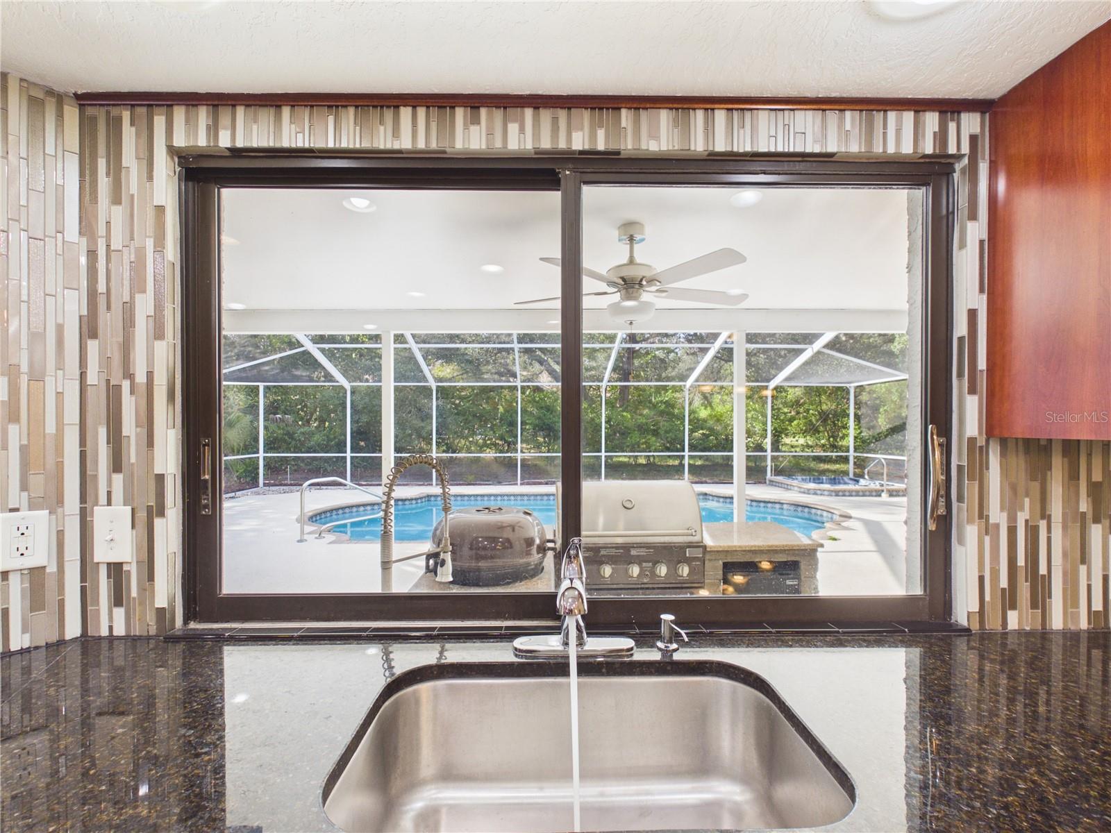 5th image of 7256 Royal Oak Dr, Spring Hill, FL 34607 | MLS# OM728660