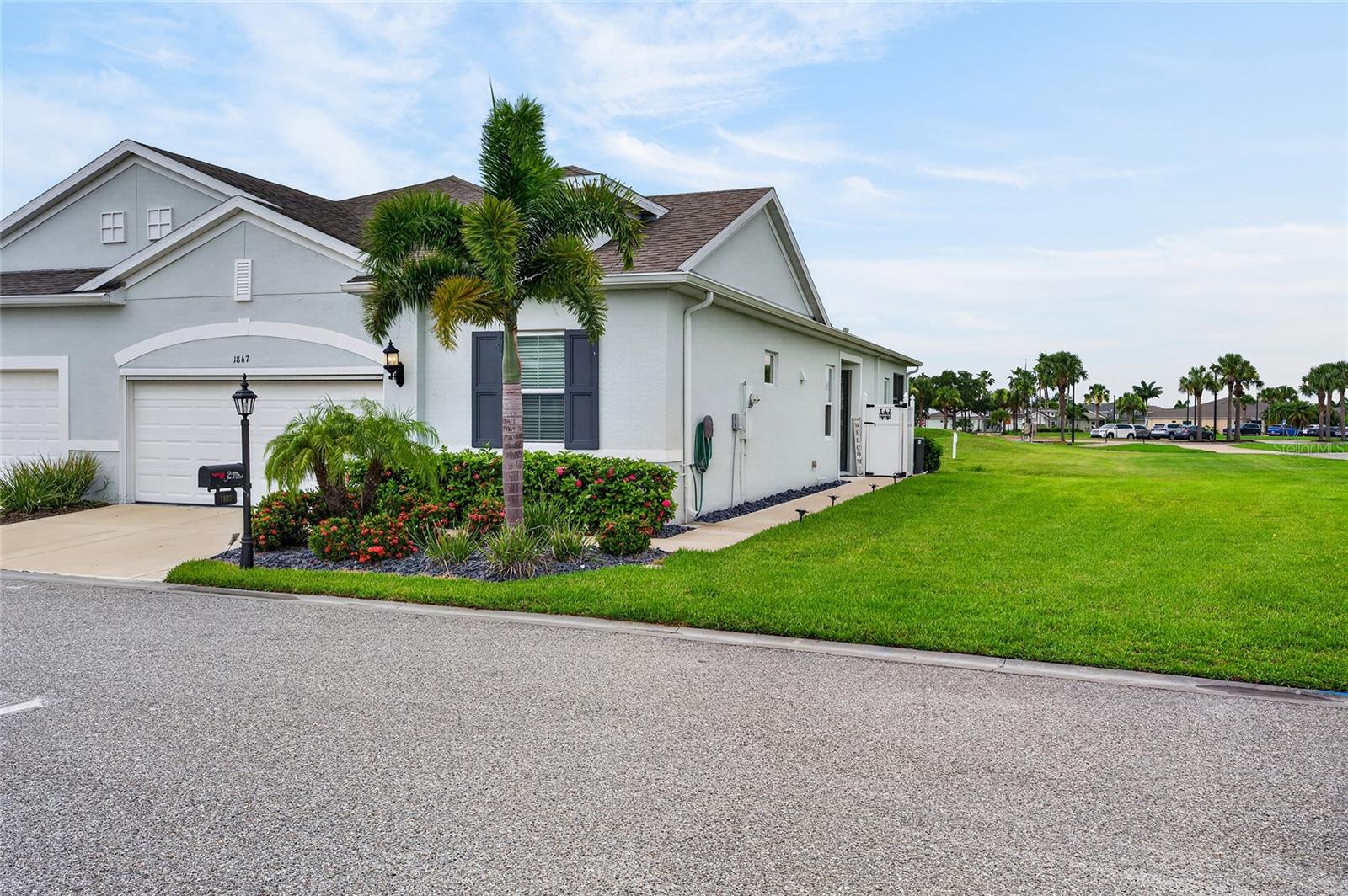 3rd image of 1867 Nottingham Trl, Punta Gorda, FL 33980 | MLS# C7528491