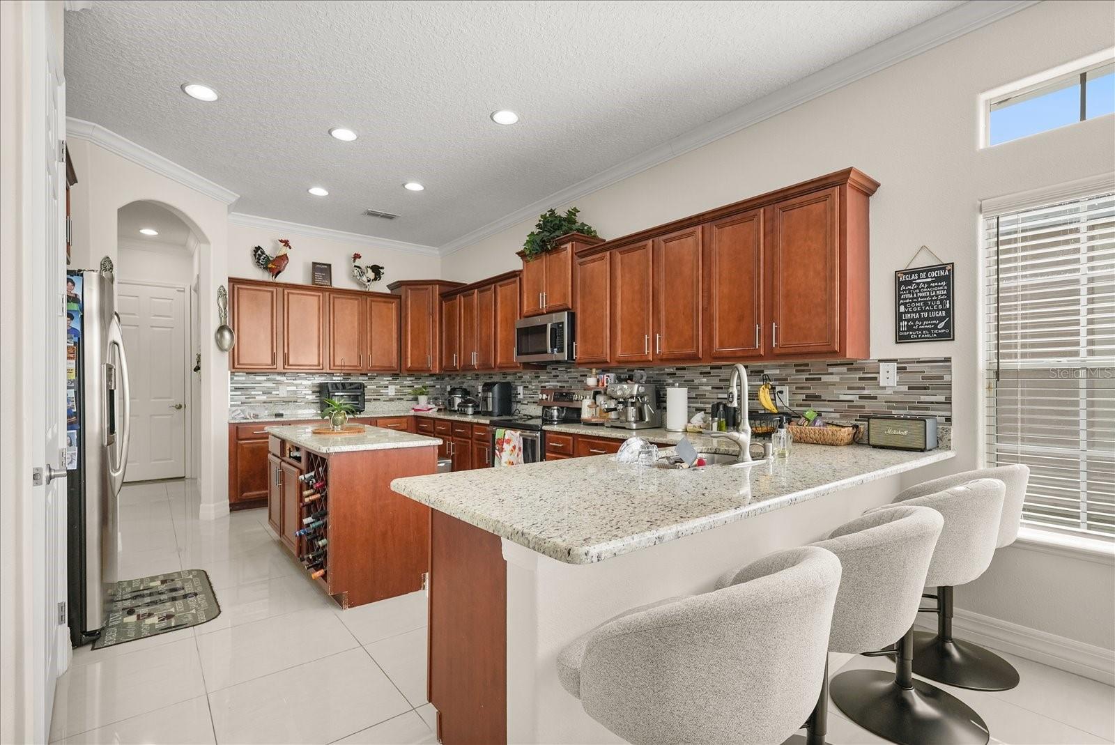 3rd image of 16108 Bristol Lake Cir, Orlando, FL 32828 | MLS# O6425981