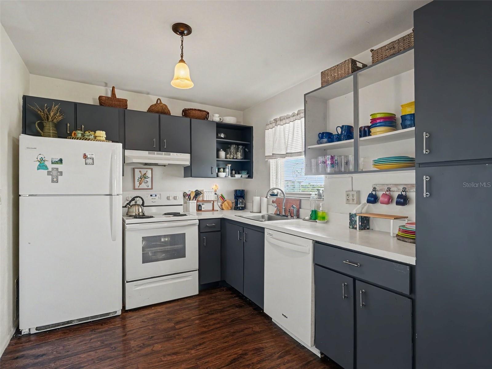 3rd image of 4460 Ironwood Cir #402AD, Bradenton, FL 34209 | MLS# A4700294