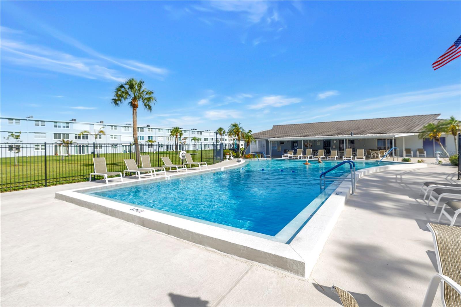 Homes for sale in St Petersburg, FL | 4715 Bay St Ne #320, St Petersburg, FL 33703 | MLS# TB8530199