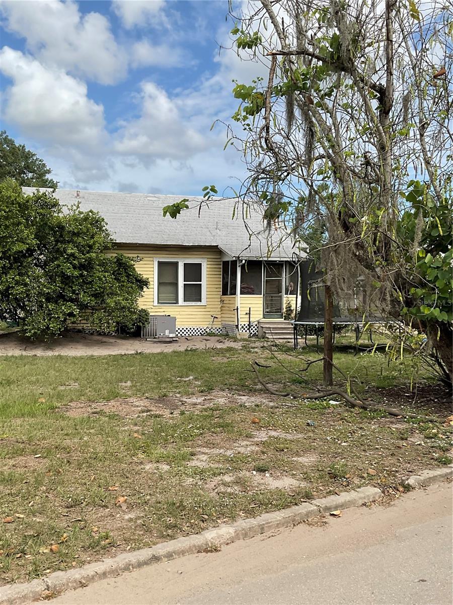 5th image of 628 E Magnolia St, Arcadia, FL 34266 | MLS# A4700298