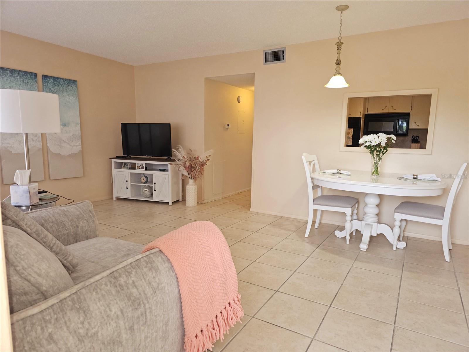 2nd image of 2458 Columbia Dr, Clearwater, FL 33763