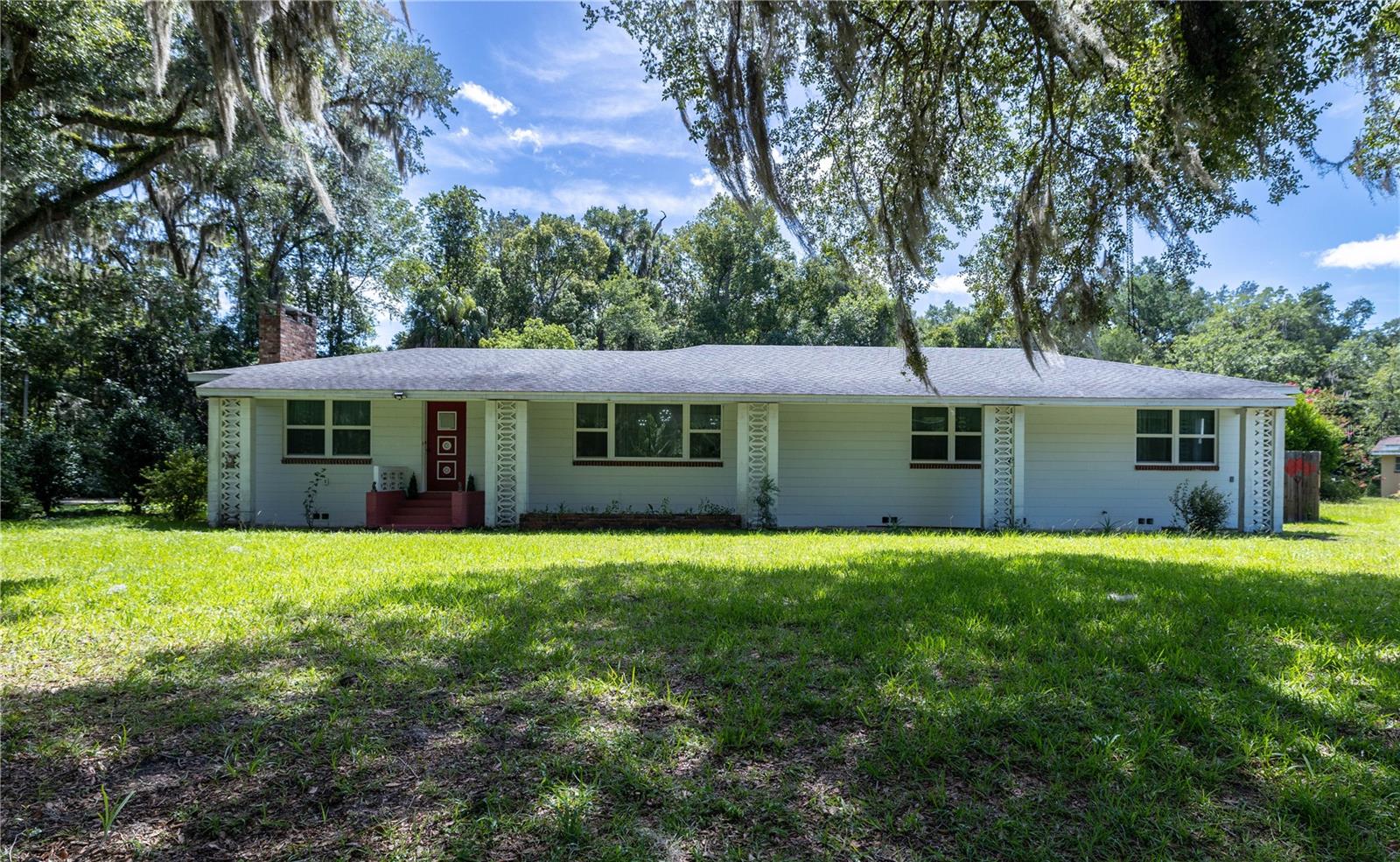 Homes for sale in Bronson, FL | 298 N Court St, Bronson, FL 32621 | MLS# GC542045