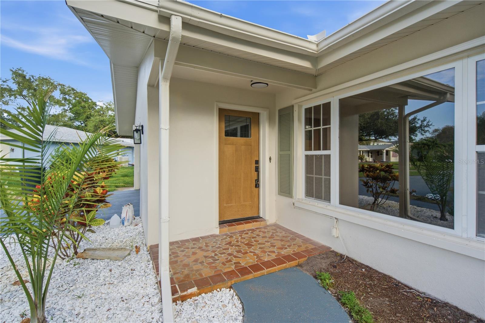 5th image of 1920 Canadiana Ct, Dunedin, FL 34698 | MLS# TB8530269