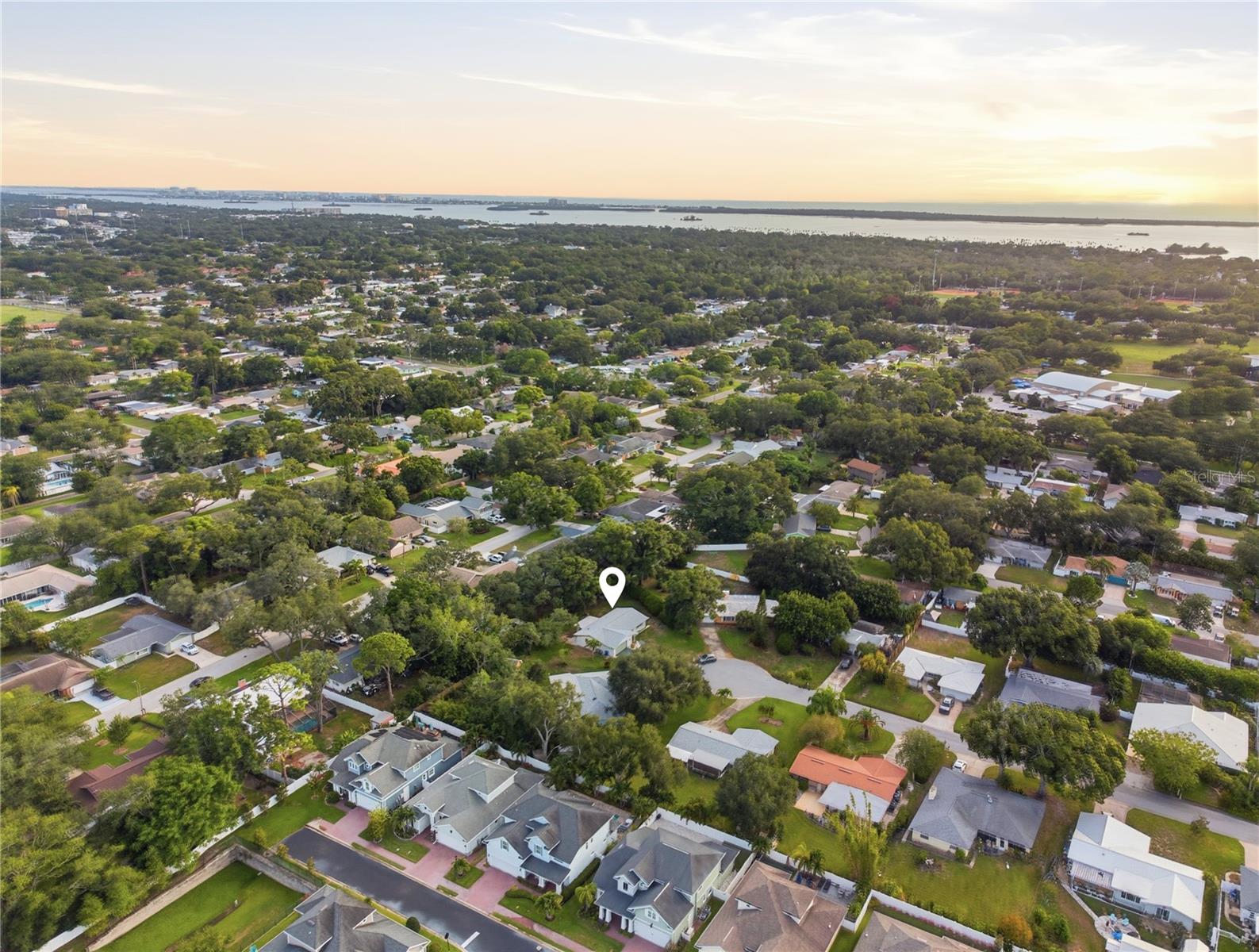 2nd image of 1920 Canadiana Ct, Dunedin, FL 34698 | MLS# TB8530269