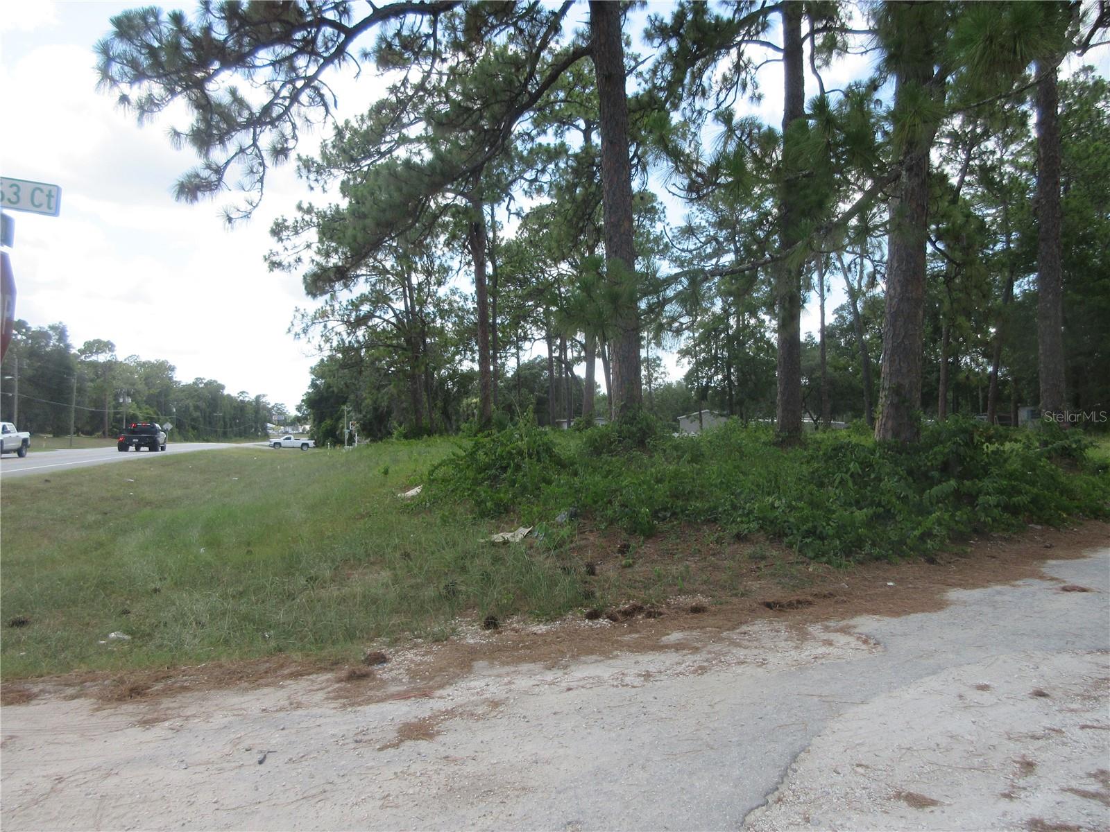 4th image of 787 Se 162Nd Ter, Silver Springs, FL 34488 | MLS# OM728703