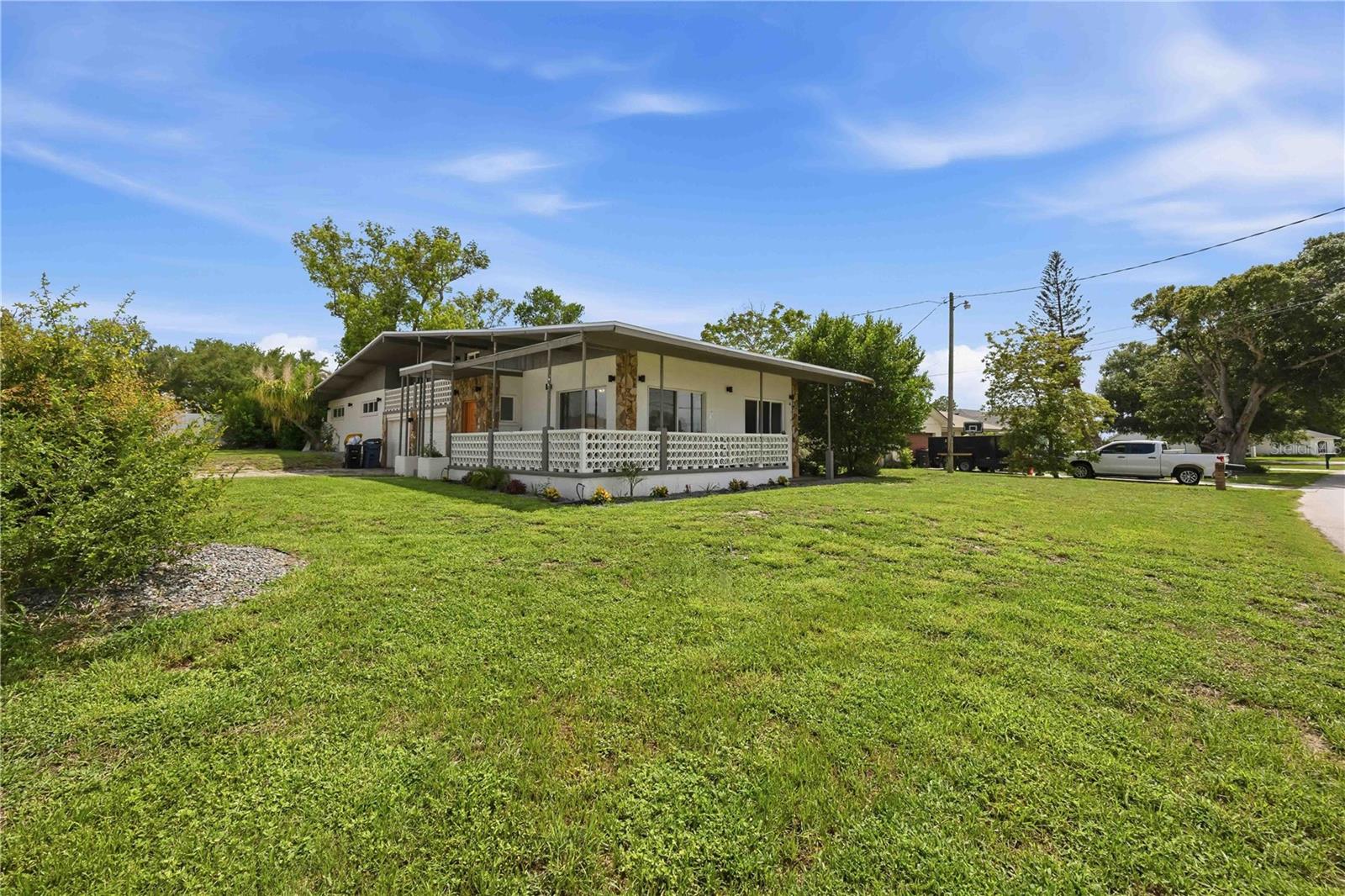 2nd image of 6704 Winterset Gardens Rd, Winter Haven, FL 33884 | MLS# S5153946