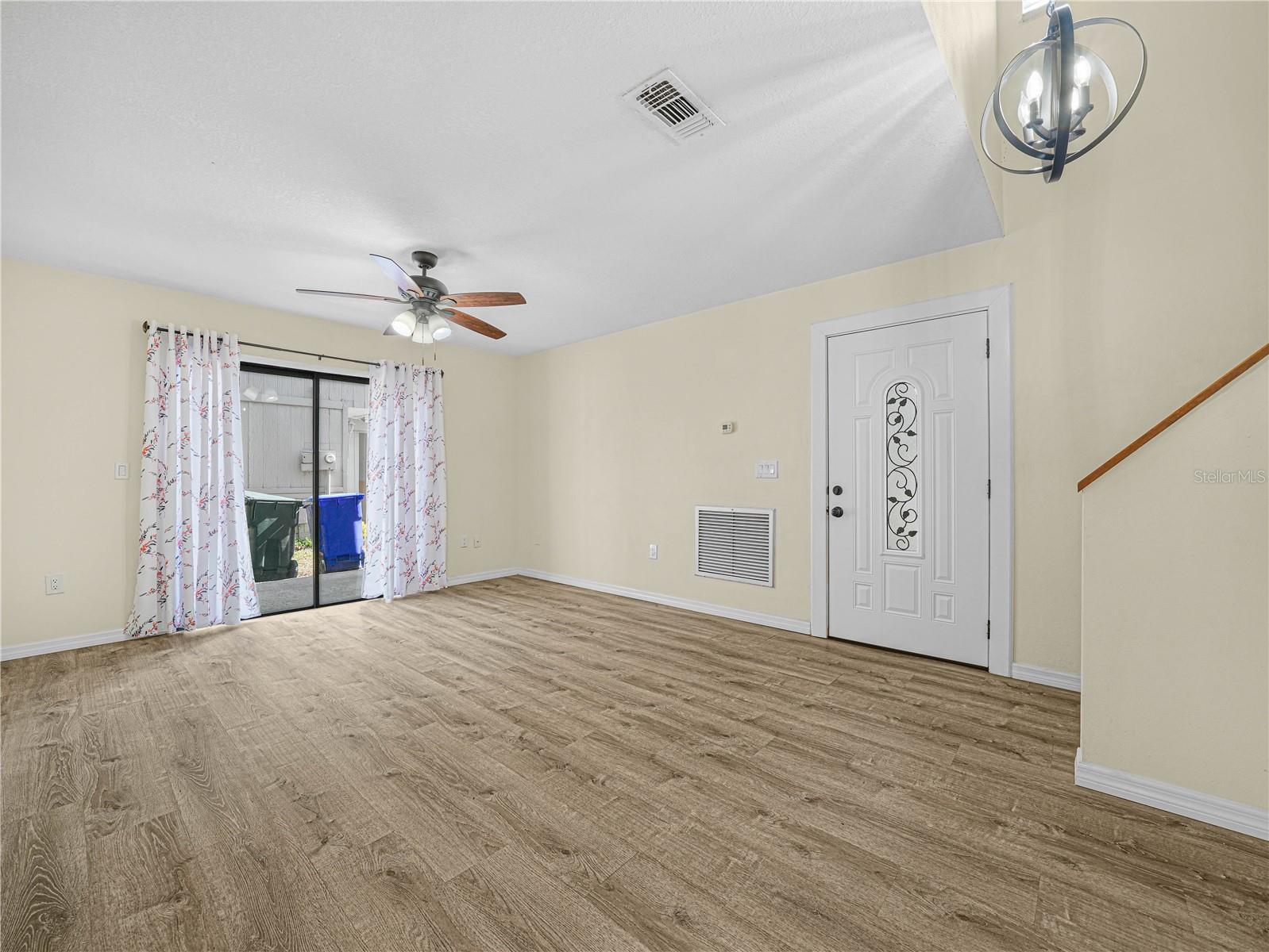 3rd image of 3573 Raintree Cir, Lakeland, FL 33803 | MLS# L4963594