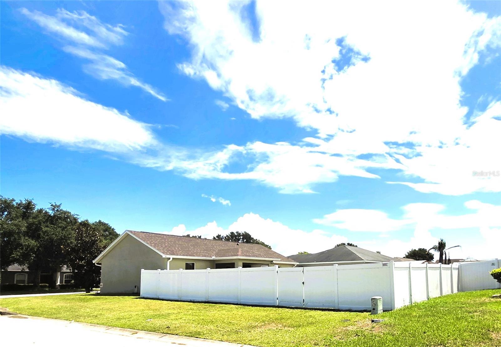 4th image of 2269 Country Manor St, Bartow, FL 33830 | MLS# L4963597