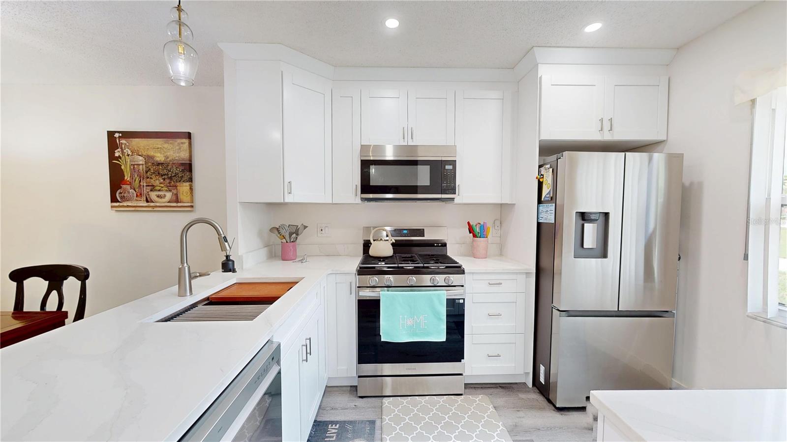 4th image of 1418 Arrowhead Cir W, CLEARWATER, FL 33759
