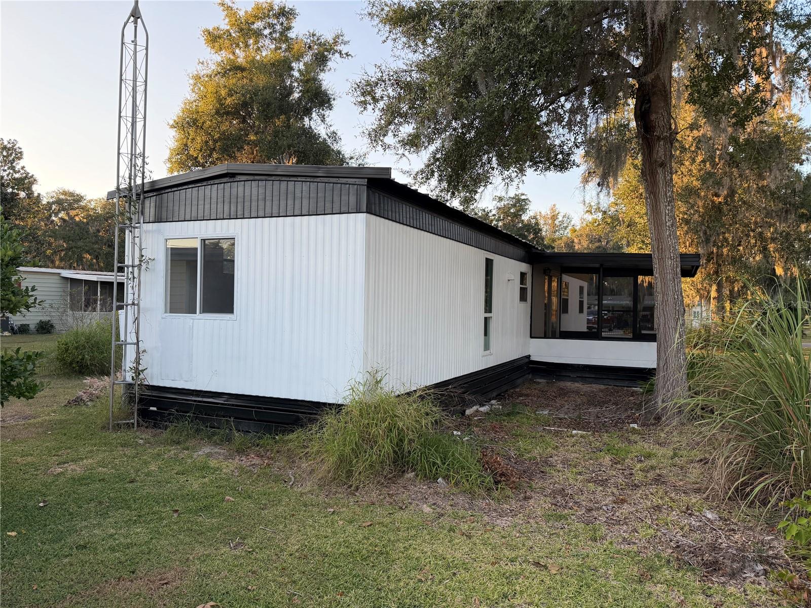 5th image of 82 N Bobwhite Rd, Wildwood, FL 34785 | MLS# TB8530452