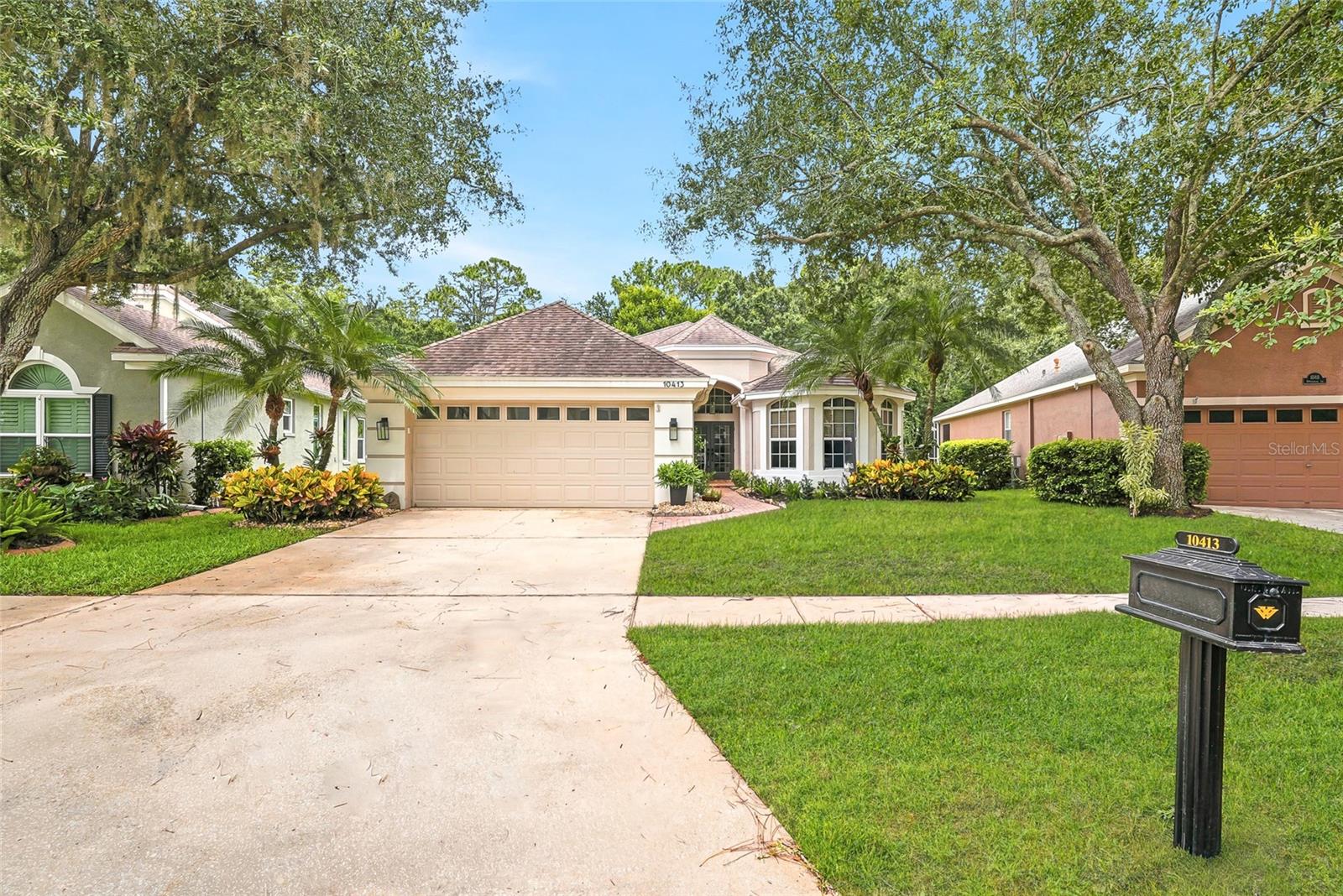 2nd image of 10413 Applecross Ln, Tampa, FL 33626 | MLS# TB8530493