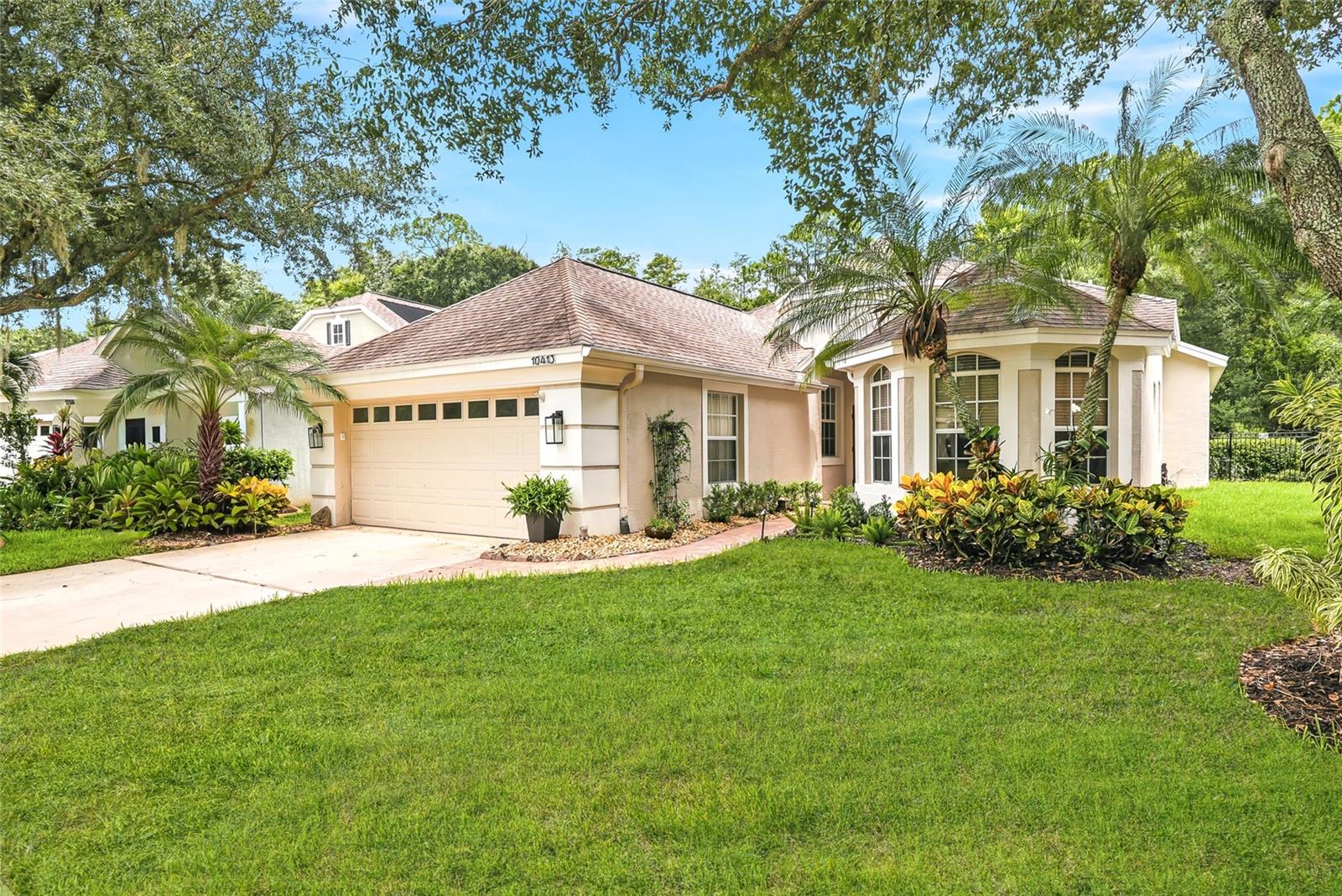 3rd image of 10413 Applecross Ln, Tampa, FL 33626 | MLS# TB8530493