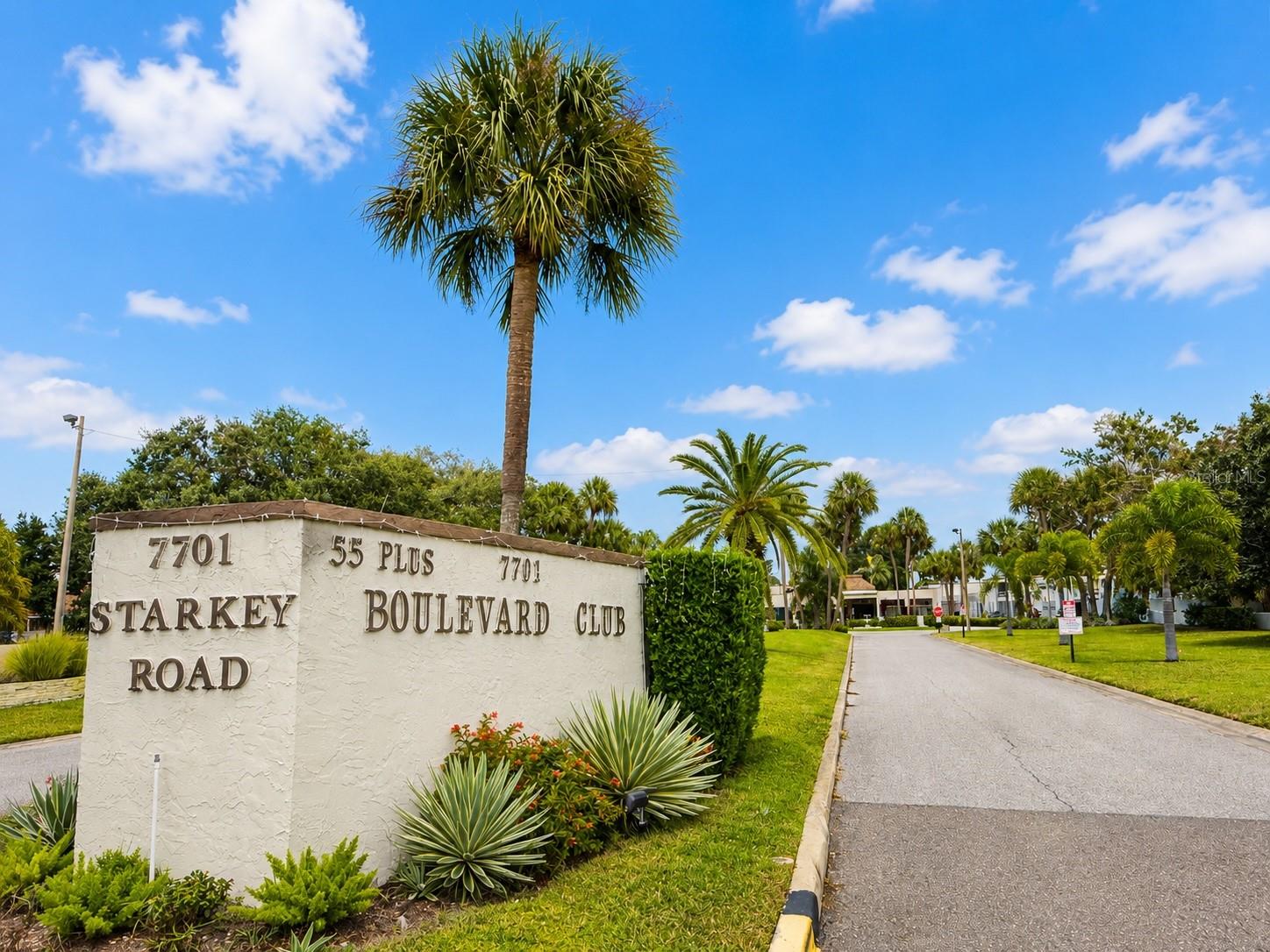3rd image of 7701 Starkey Rd #239, Seminole, FL 33777 | MLS# TB8530498