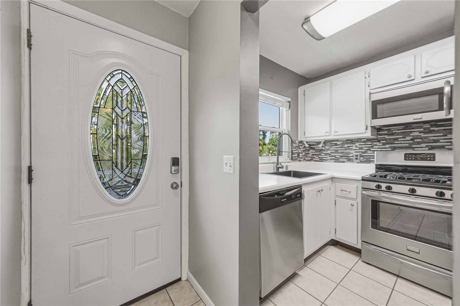 5th image of 200 El Camino Dr #311, Winter Haven, FL 33884 | MLS# P4939352