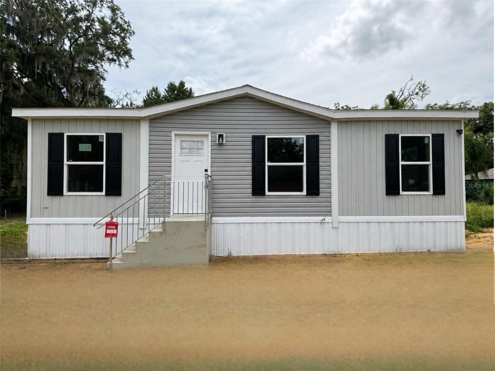 2nd image of 175 Smith St, Mulberry, FL 33860 | MLS# A4700435