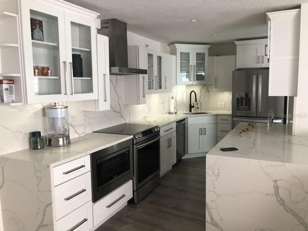 5th image of 3315 58Th Ave S #416, Saint Petersburg, FL 33712 | MLS# A4700447