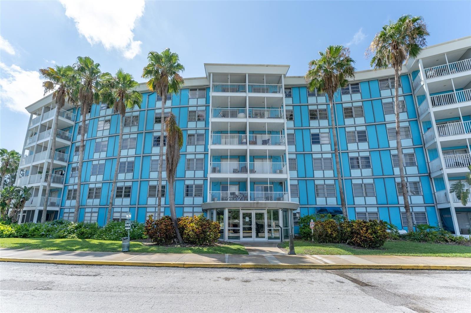 1st image of 3315 58Th Ave S #416, Saint Petersburg, FL 33712 | MLS# A4700447