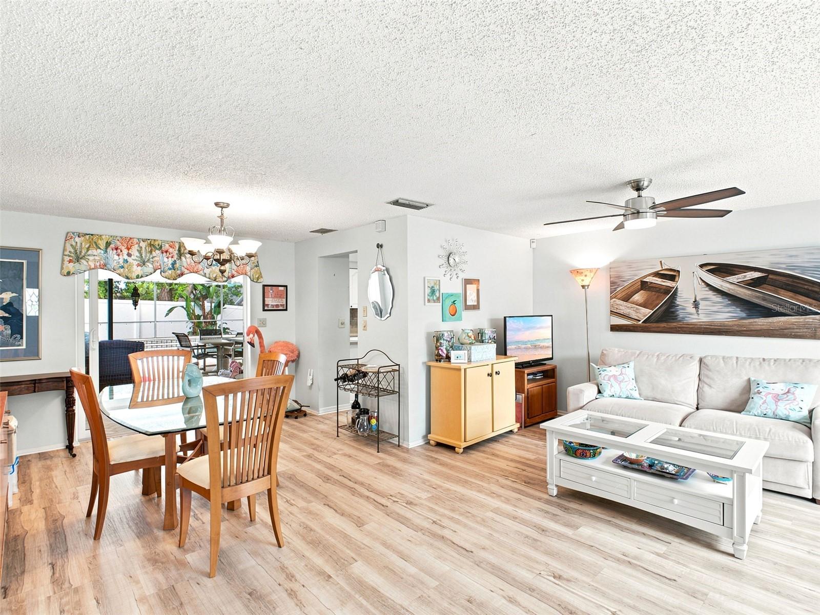 4th image of 1071 Persimmon Dr, Palm Harbor, FL 34683 | MLS# TB8530637