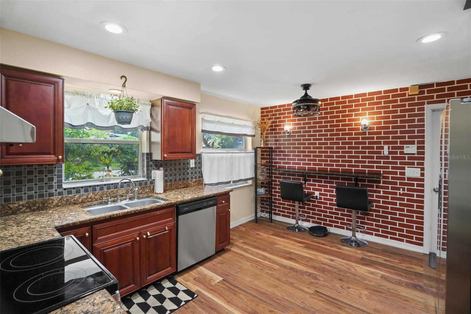 2nd image of 1564 Santa Monica Dr, Dunedin, FL 34698 | MLS# TB8530650