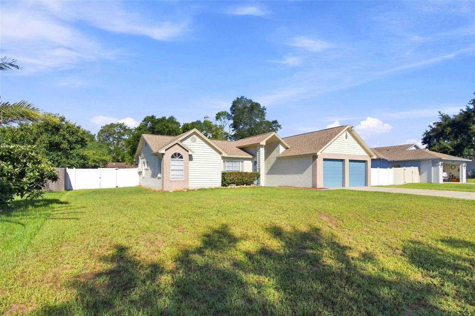 2nd image of 4745 Canterbury Dr, Land O Lakes, FL 34639 | MLS# TB8530658