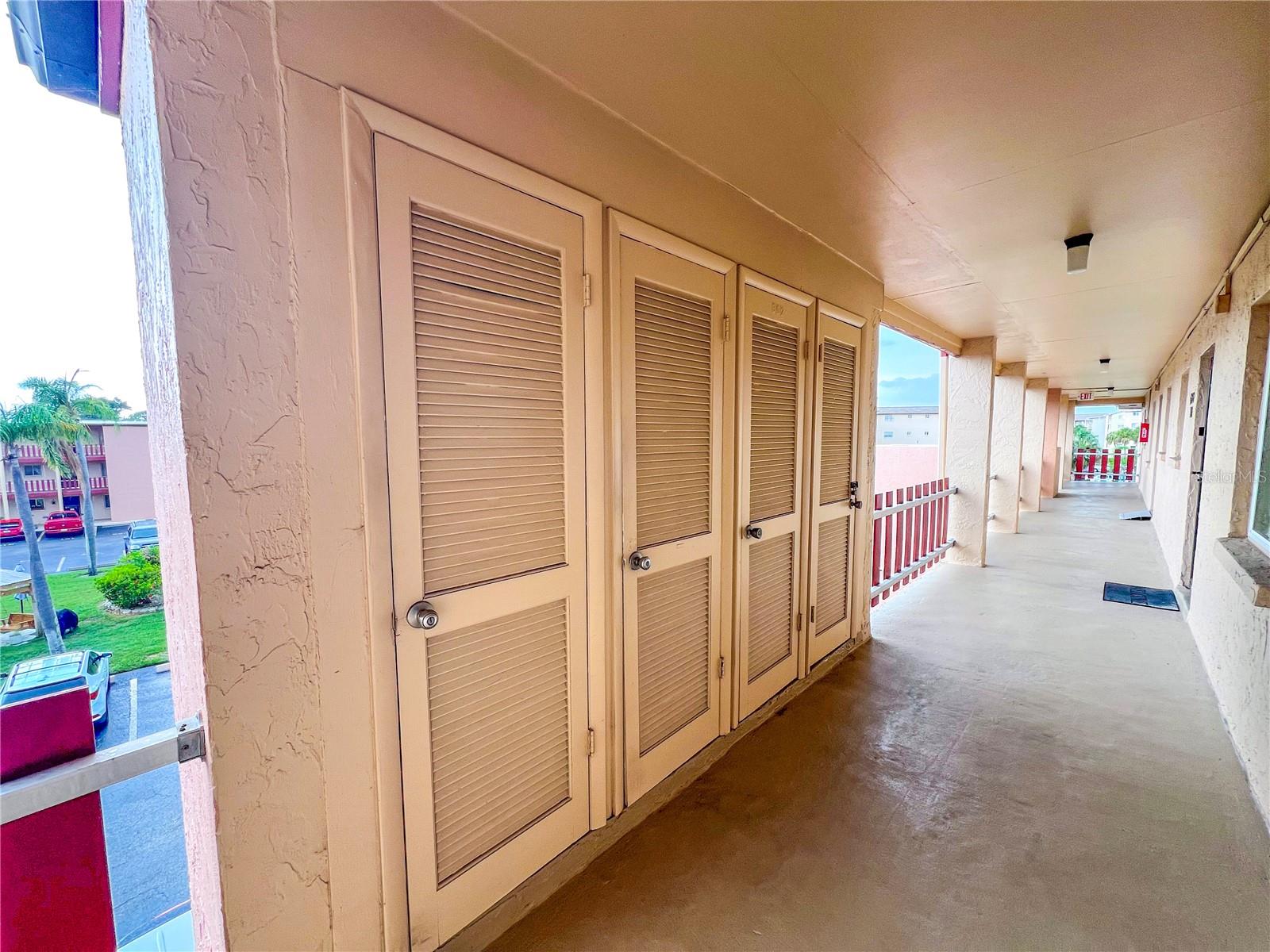 2nd image of 4204 Heron Wy, BRADENTON, FL 34205