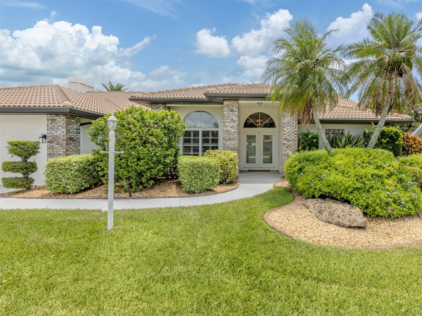 3rd image of 1428 Gleneagles Dr, Venice, FL 34292 | MLS# N6145075