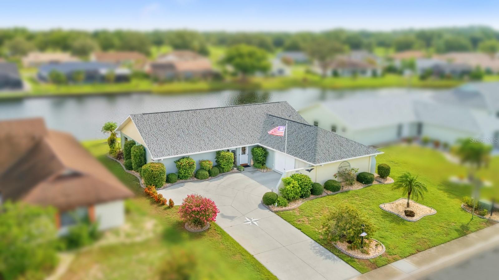 2nd image of 2023 El Rancho Dr, Sun City Center, FL 33573 | MLS# TB8530745