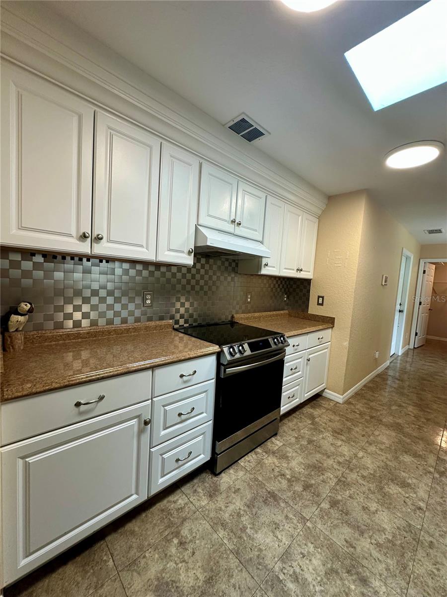 4th image of 2392 Se 175Th Terrace Rd, Silver Springs, FL 34488 | MLS# OM728789