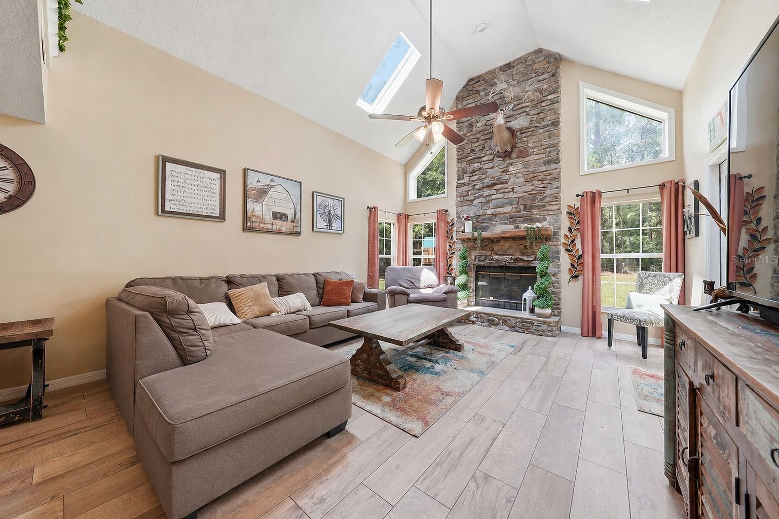 5th image of 44131 PARKWAY LANE, Altoona, FL 32702 | MLS# G5115299