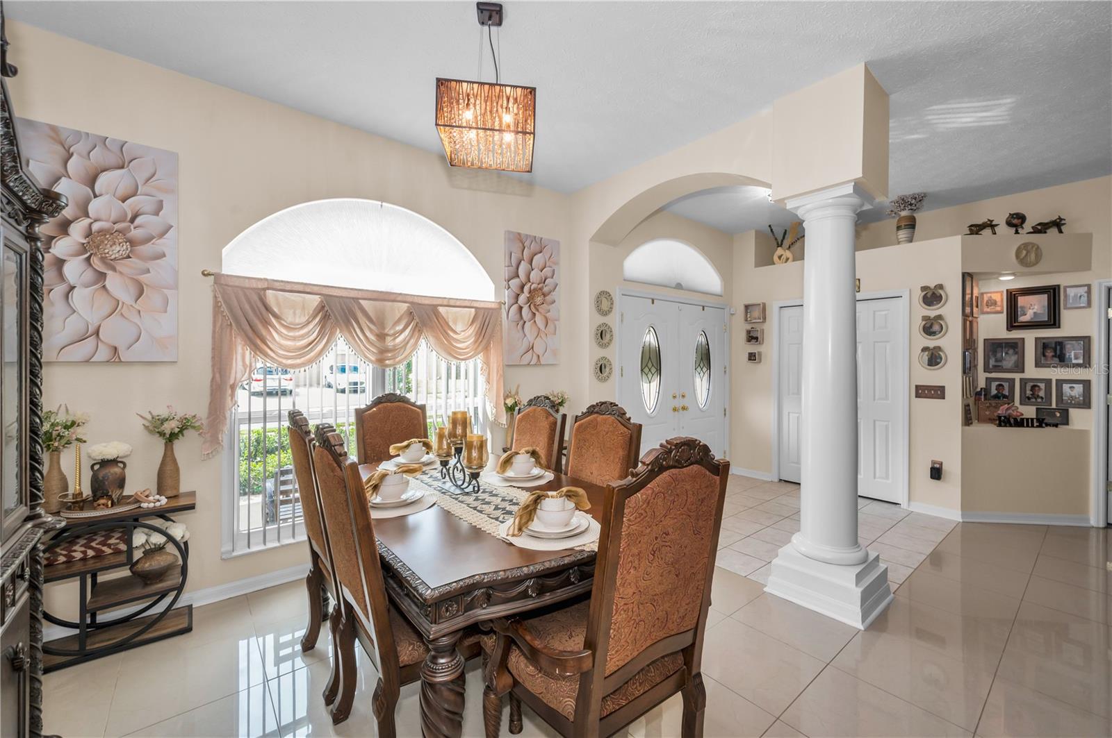 4th image of 7951 Roundelay Dr, New Port Richey, FL 34654 | MLS# W7887805