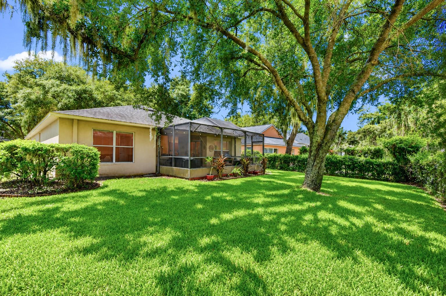 2nd image of 6209 Gannetdale Dr, Lithia, FL 33547 | MLS# TB8530807