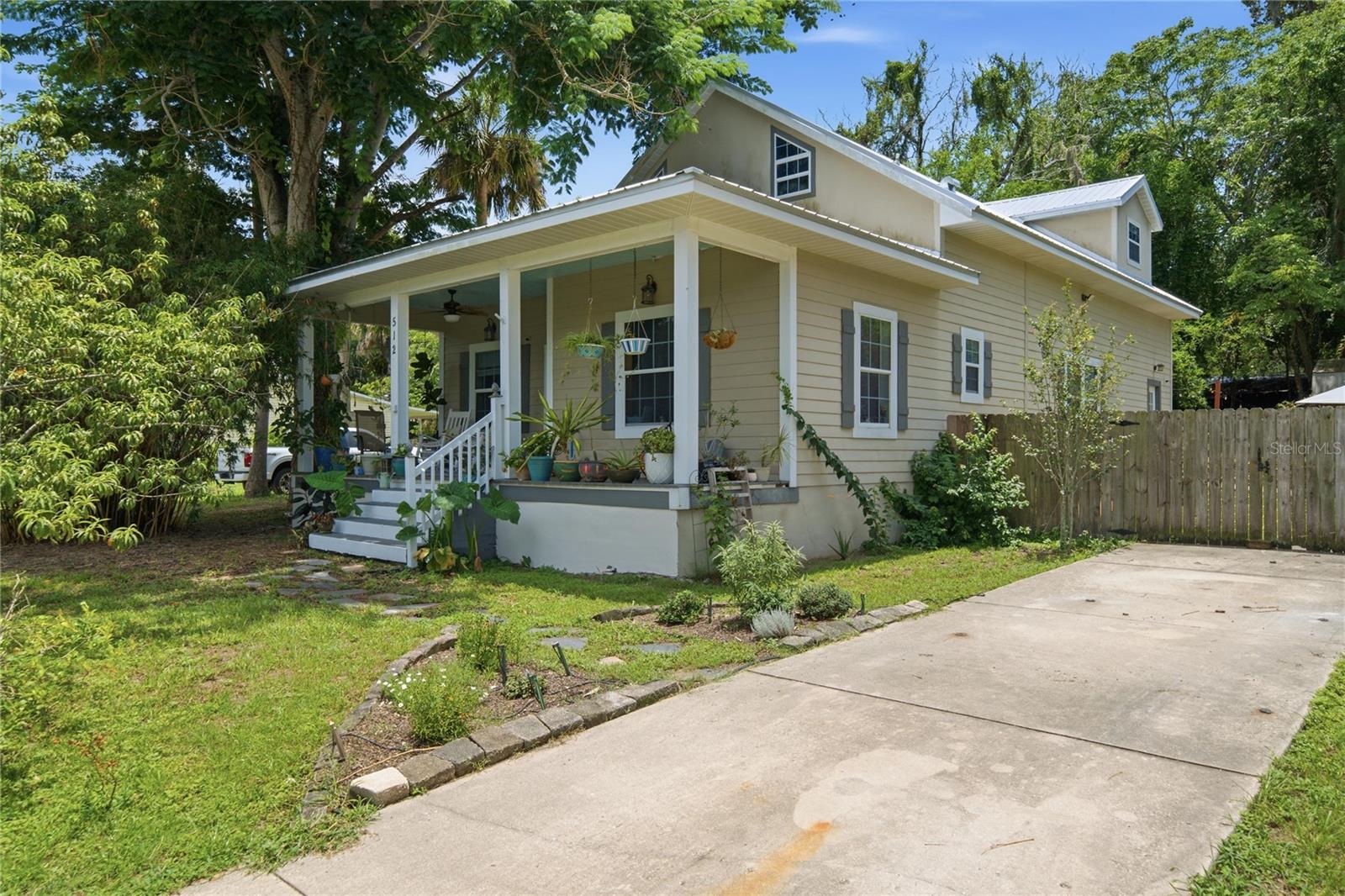 3rd image of 512 Se 9Th St, Ocala, FL 34471 | MLS# OM728812