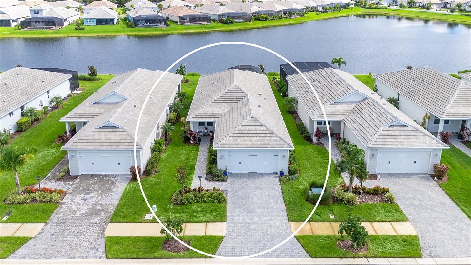 3rd image of 8152 Sternway Rd, Sarasota, FL 34240 | MLS# A4700508