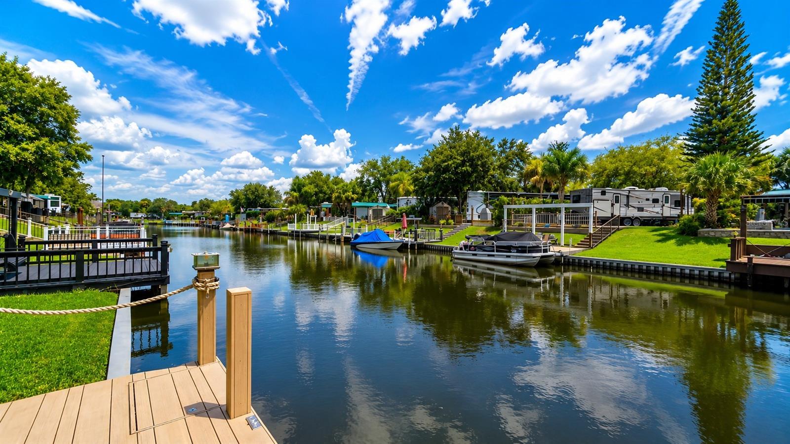 3rd image of 453 Waterway Dr, Lake Wales, FL 33867 | MLS# TB8530852