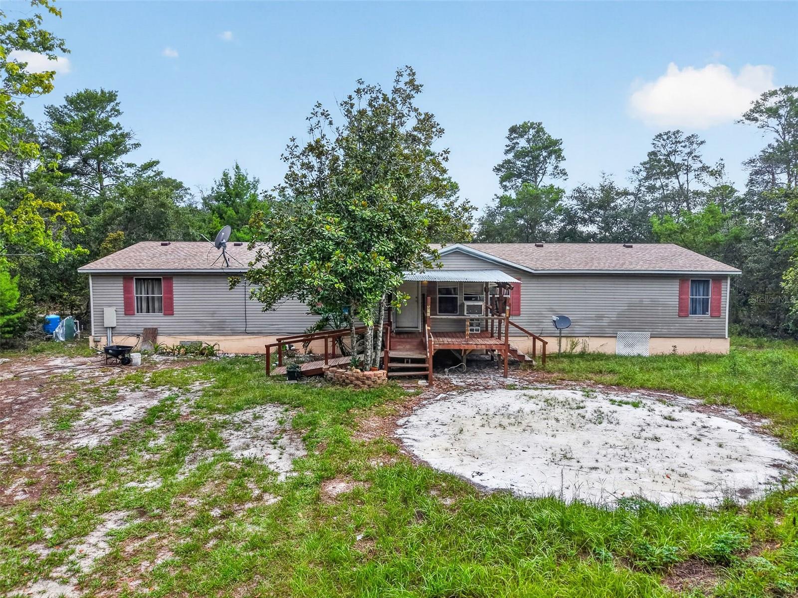3rd image of 20241 Saltsdale Rd, Umatilla, FL 32784 | MLS# G5115319