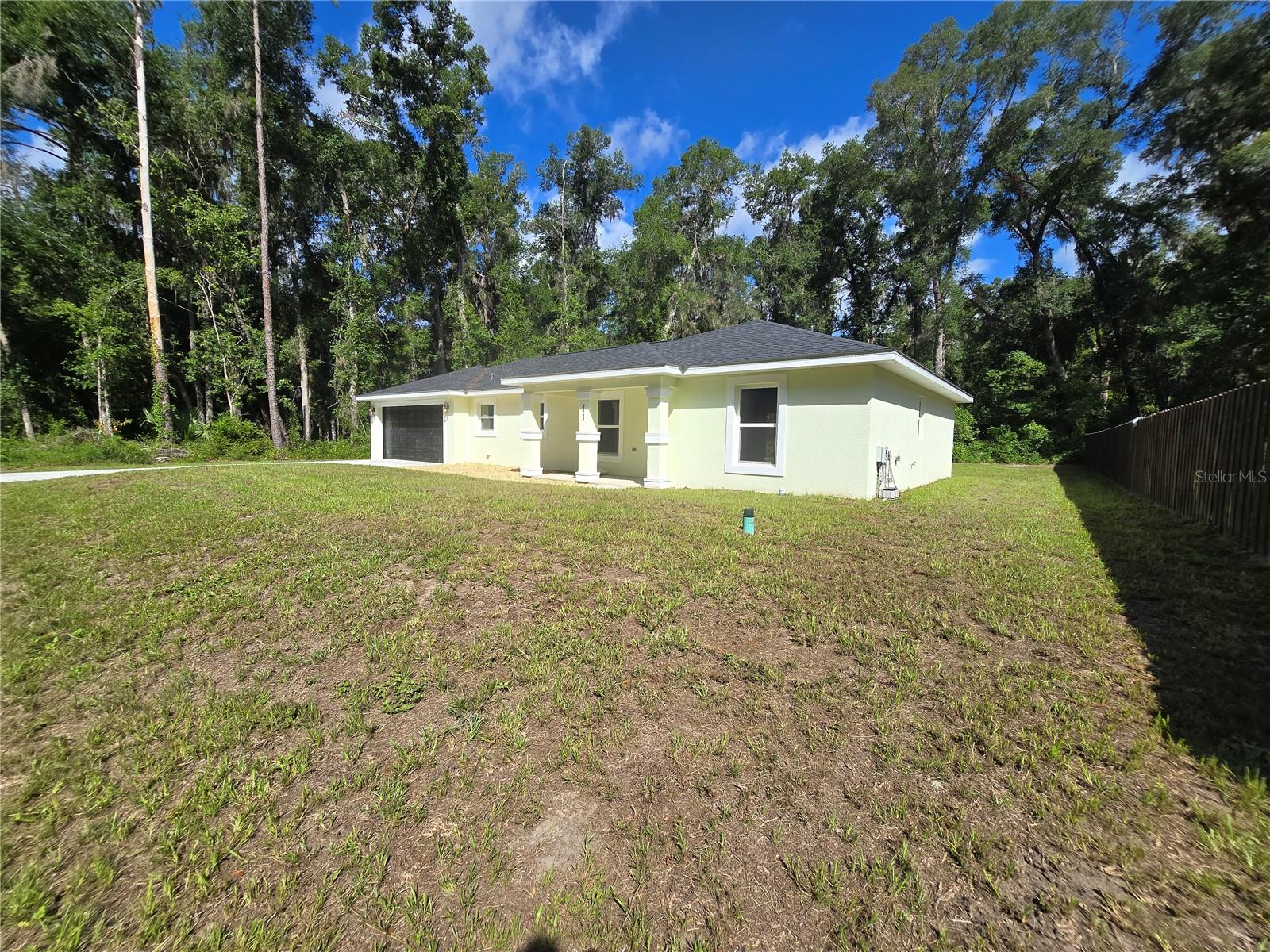 2nd image of 11 Sequoia Loop Pl, Ocklawaha, FL 32179 | MLS# OM728834