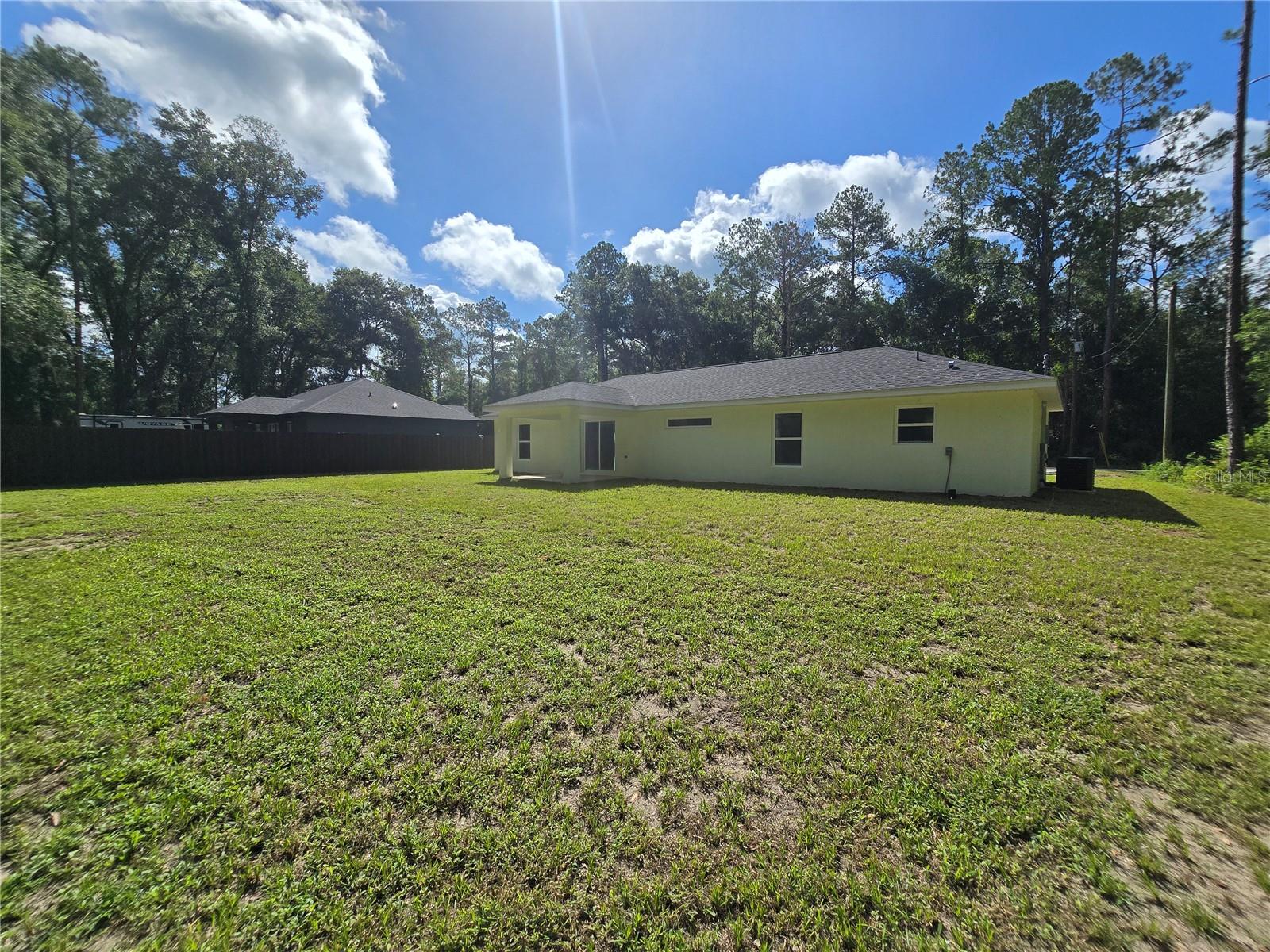 5th image of 11 Sequoia Loop Pl, Ocklawaha, FL 32179 | MLS# OM728834
