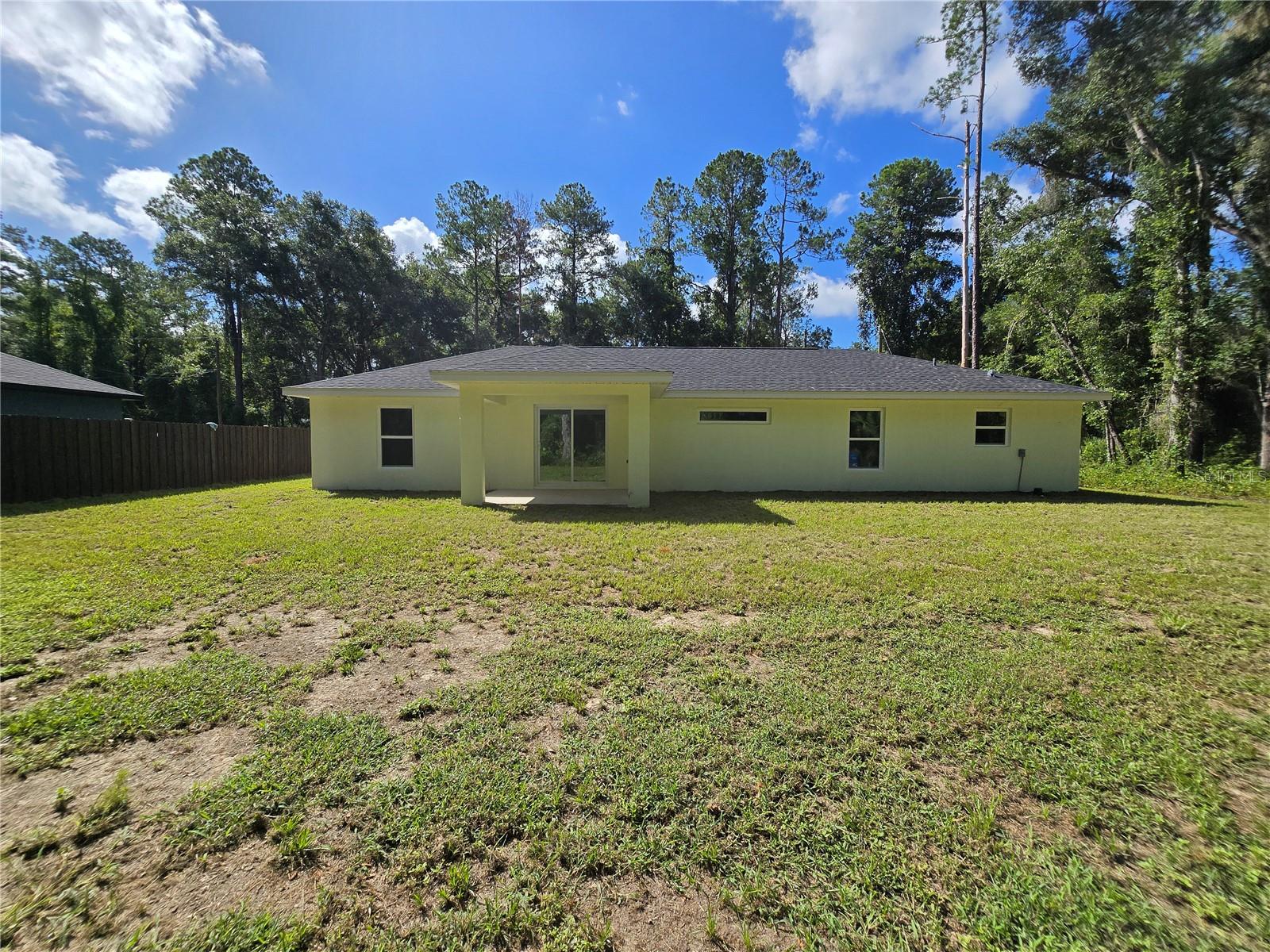 4th image of 11 Sequoia Loop Pl, Ocklawaha, FL 32179 | MLS# OM728834