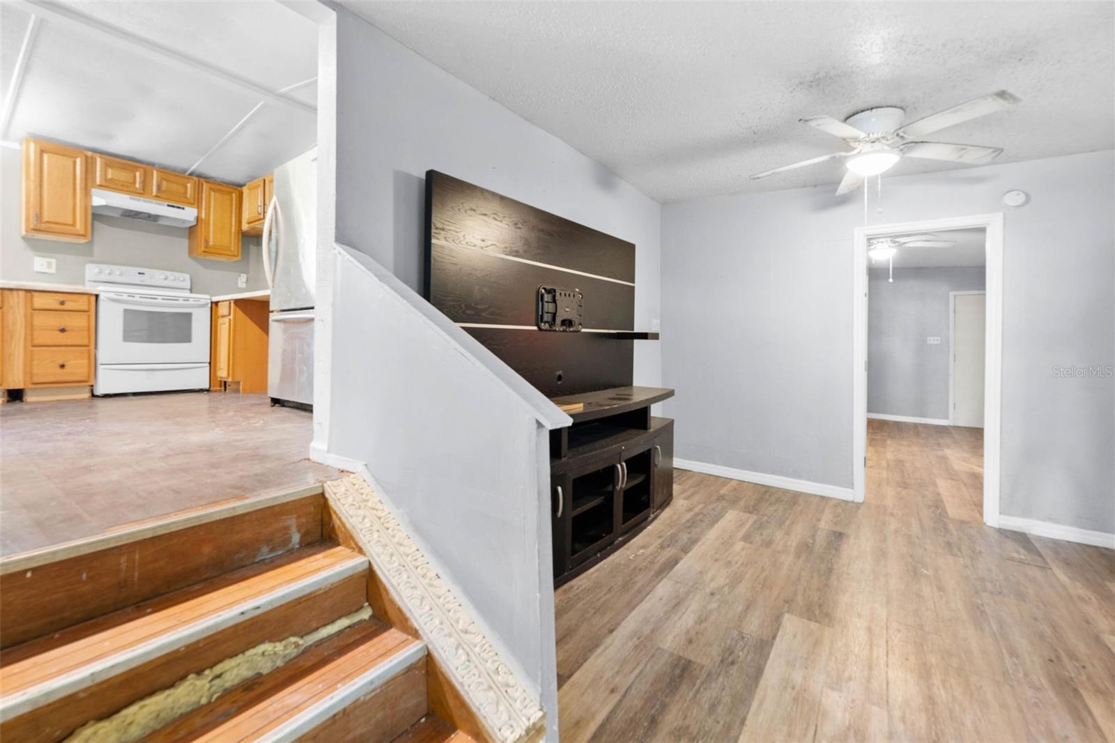 5th image of 122 Arkays Ave, Spring Hill, FL 34609 | MLS# W7887822