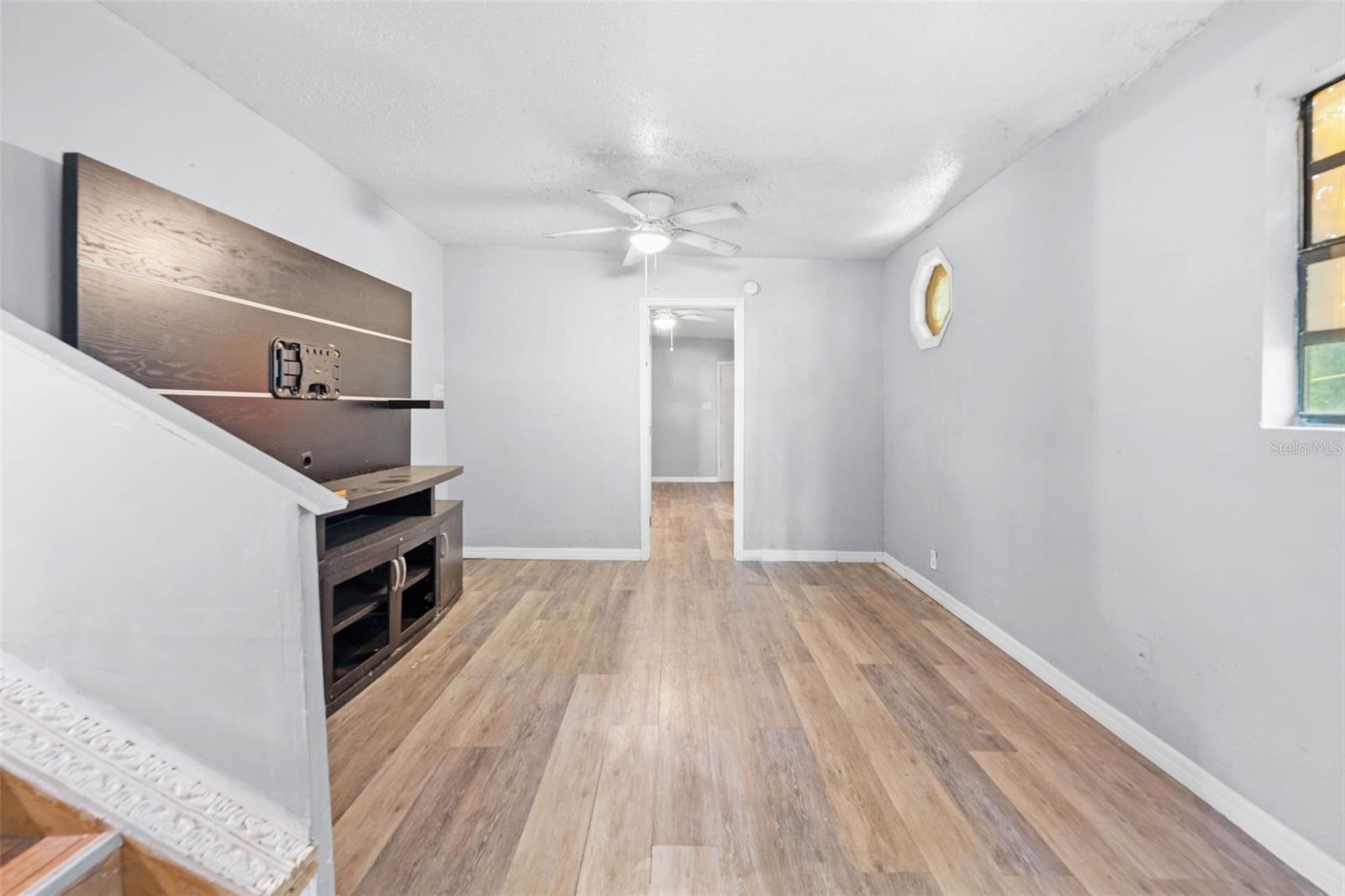 4th image of 122 Arkays Ave, Spring Hill, FL 34609 | MLS# W7887822